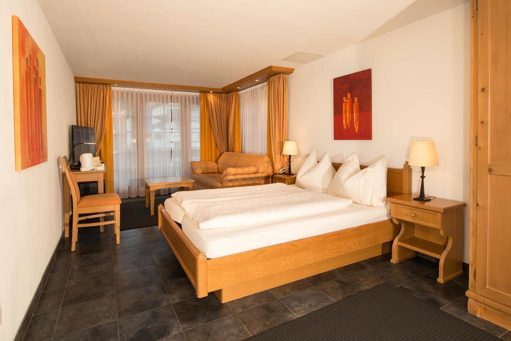 צרמט Hotel Dufour Chalet - Adults Only מראה חיצוני תמונה