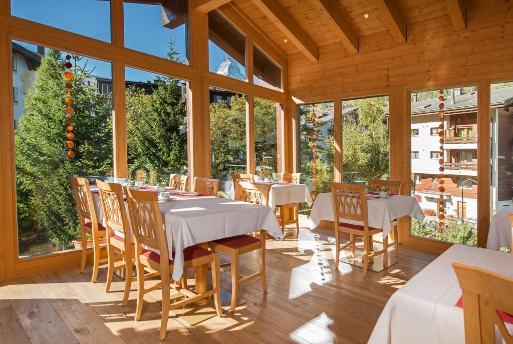צרמט Hotel Dufour Chalet - Adults Only מראה חיצוני תמונה